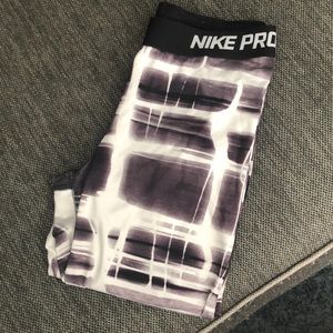 Nike pro leggings